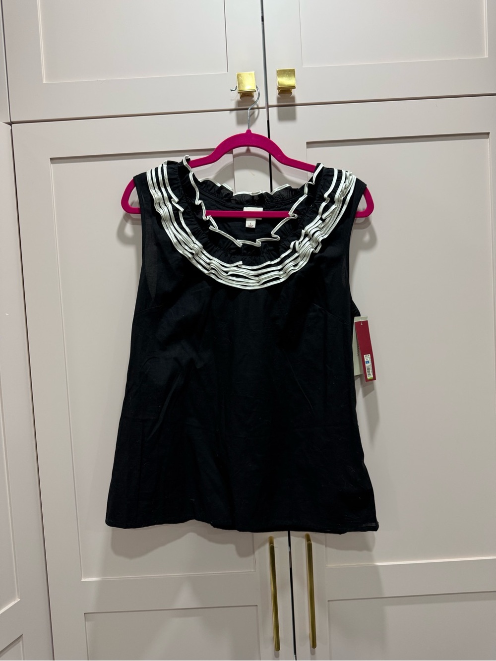 Collection B Black Sleeveless Ruffle-Trim Tank with White Accents
